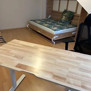  Apartment Handwerkerzimmer